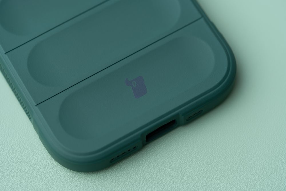 Zbliżenie na precyzyjne wycięcia w etui Bizon Case Tur