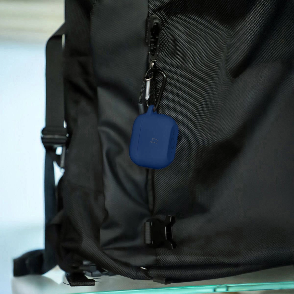 Wbudowany karabińczyk do etui Bizon Case Headphone Silicone do AirPods Pro 3