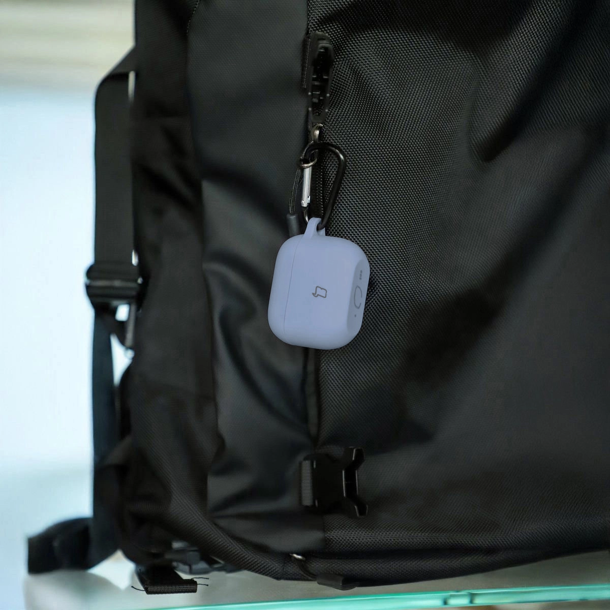 Wbudowany karabińczyk do etui Bizon Case Headphone Silicone do AirPods Pro 3