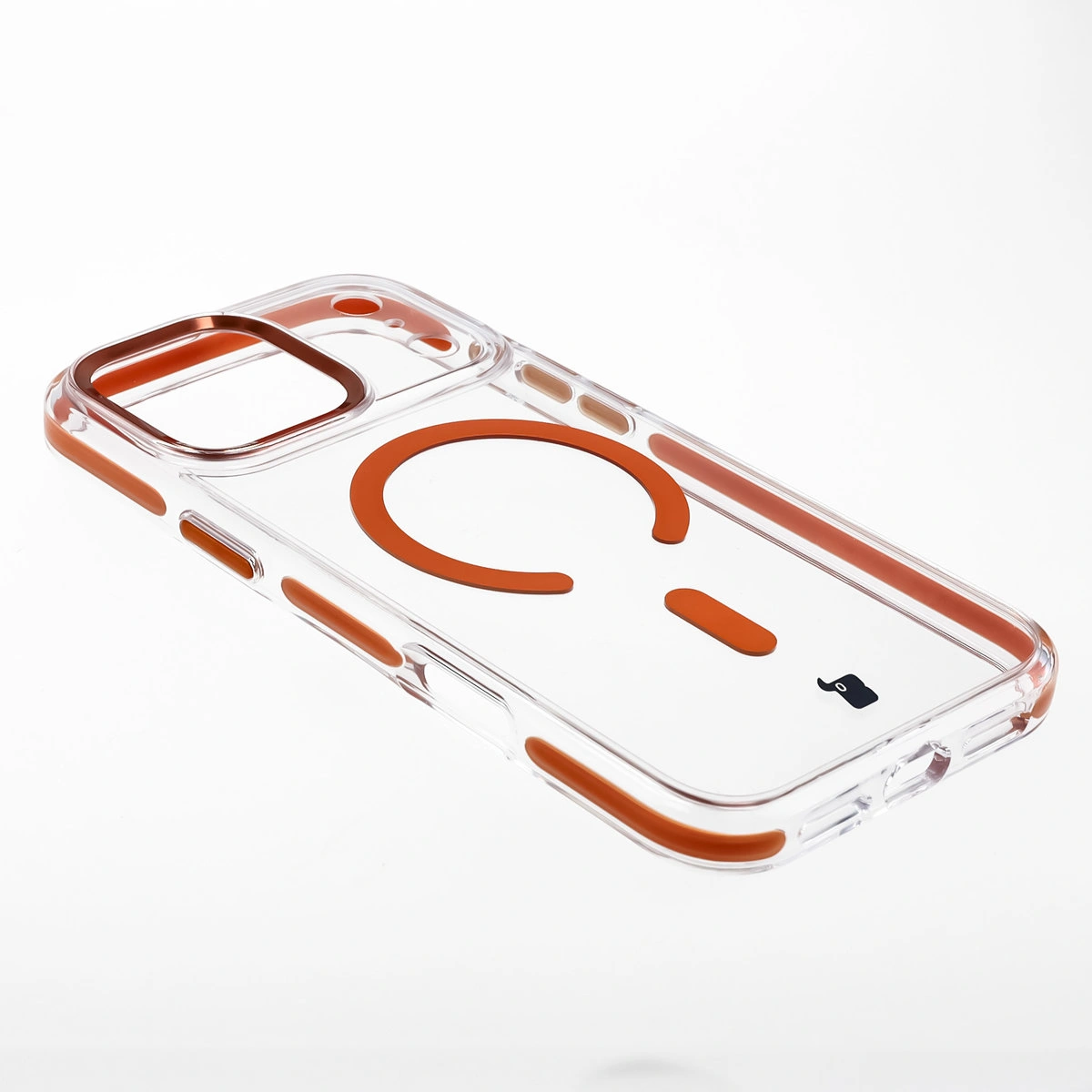 Pełne wycięcie i podwyższone krawędzie aparatu w etui Bizon Case Marco