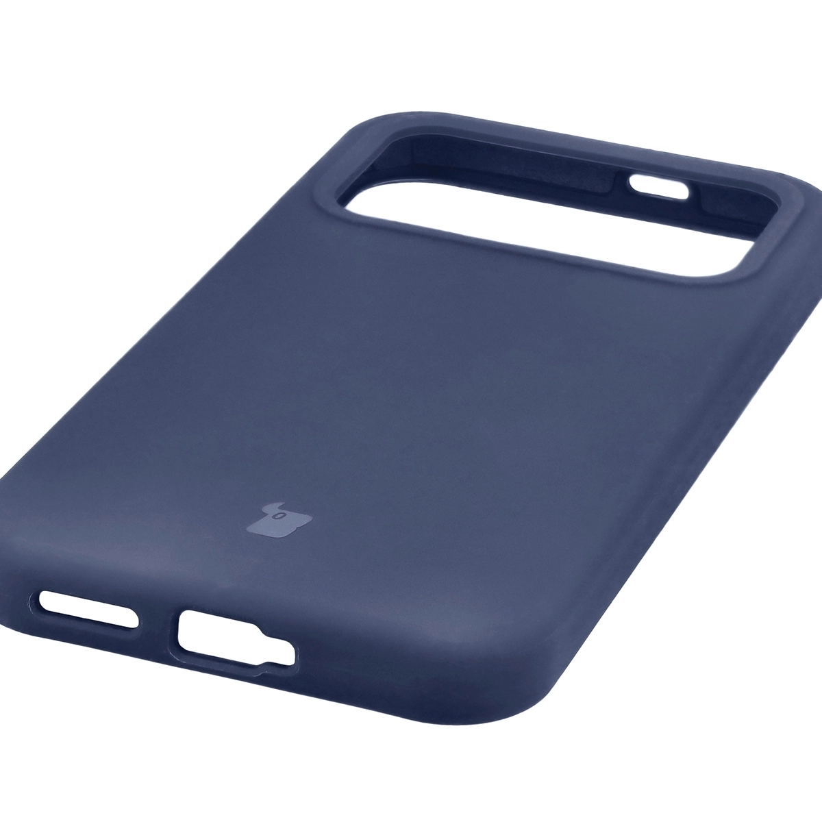 Zbliżenie na precyzyjne wycięcia i możliwość ładowania indukcyjnego w etui Bizon Soft Case do Xiaomi POCO F8 Pro