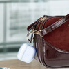 Elastyczne etui z karabińczykiem Bizon Case Headphone Clear do AirPods 4 przeźroczysto-niebieskie