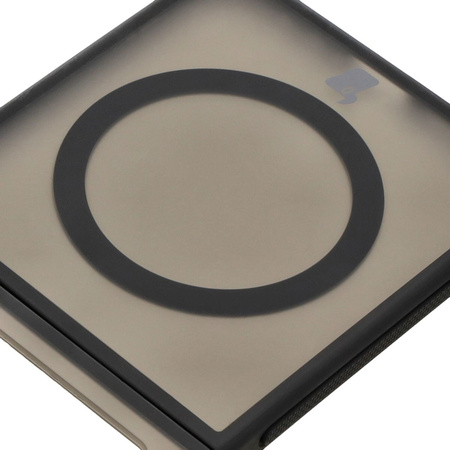 Etui z pierścieniem magnetycznym Bizon Case Eclipse do Galaxy Z Flip7 FE / Z Flip6, przydymione z czarną ramką