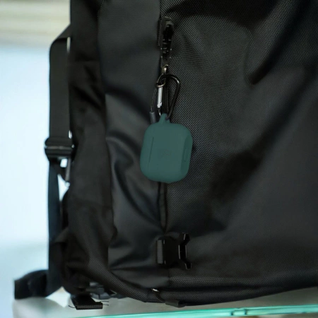 Silikonowe etui z karabińczykiem Bizon Case Headphone Silicone do AirPods 4, ciemnozielone