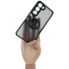 Etui z uchwytem na palec Bizon Case Hybrid Ring do Galaxy S23, przydymione z ciemnozieloną ramką